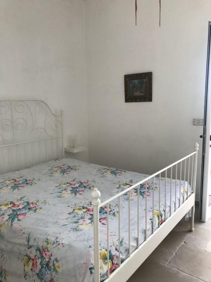 Villa Miccoli Apartments Ceglie Messapica Exteriör bild